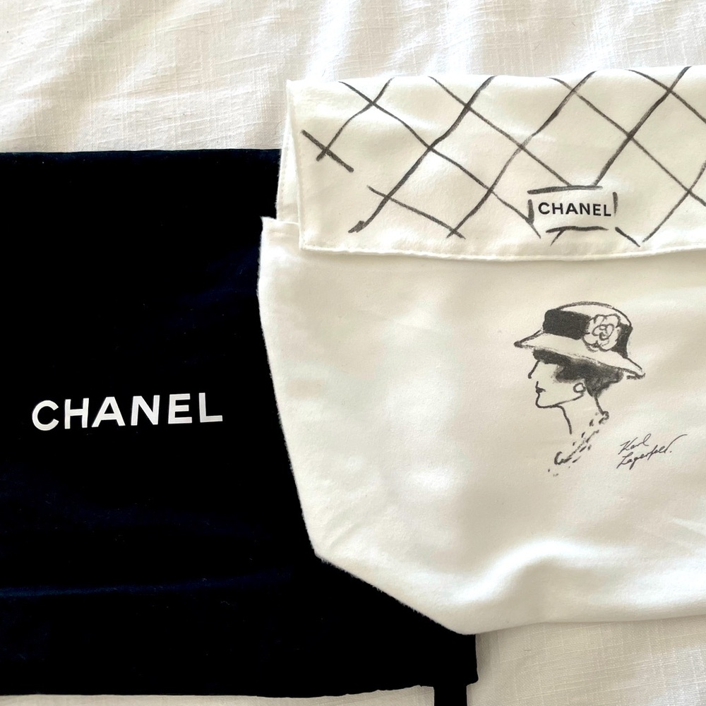 ❌SOLD❌ Authentic Chanel Rectangular Mini Flap - Picture 15 of 17